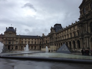 Louvre_outside